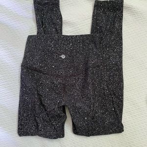 Lululemon Align 25” size 2 black white pattern